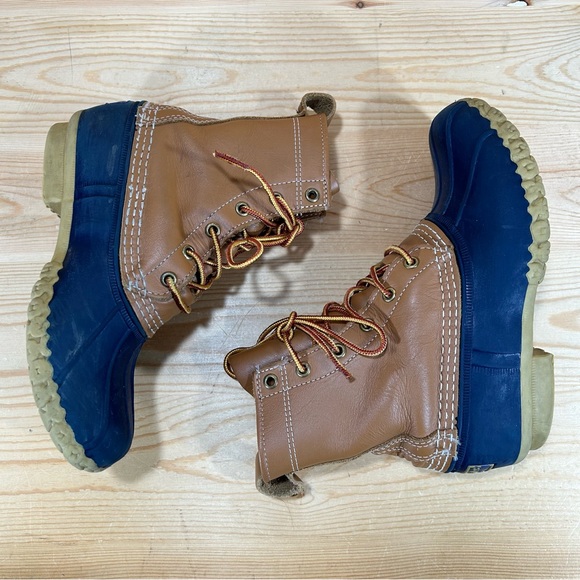 LL Bean 8" Bean Boots Duck Boots Leather
6 eye
USA
Women's 6 M
Navy Tan - Picture 4 of 8